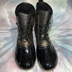 Olivia Miller cold weather boots. Black bottom, metallic upper.  Sz 7